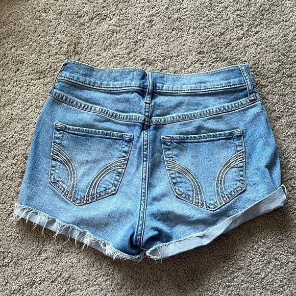 Hollister California Light Wash Denim Shorts | Size 5 W 27 - Picture 6 of 8